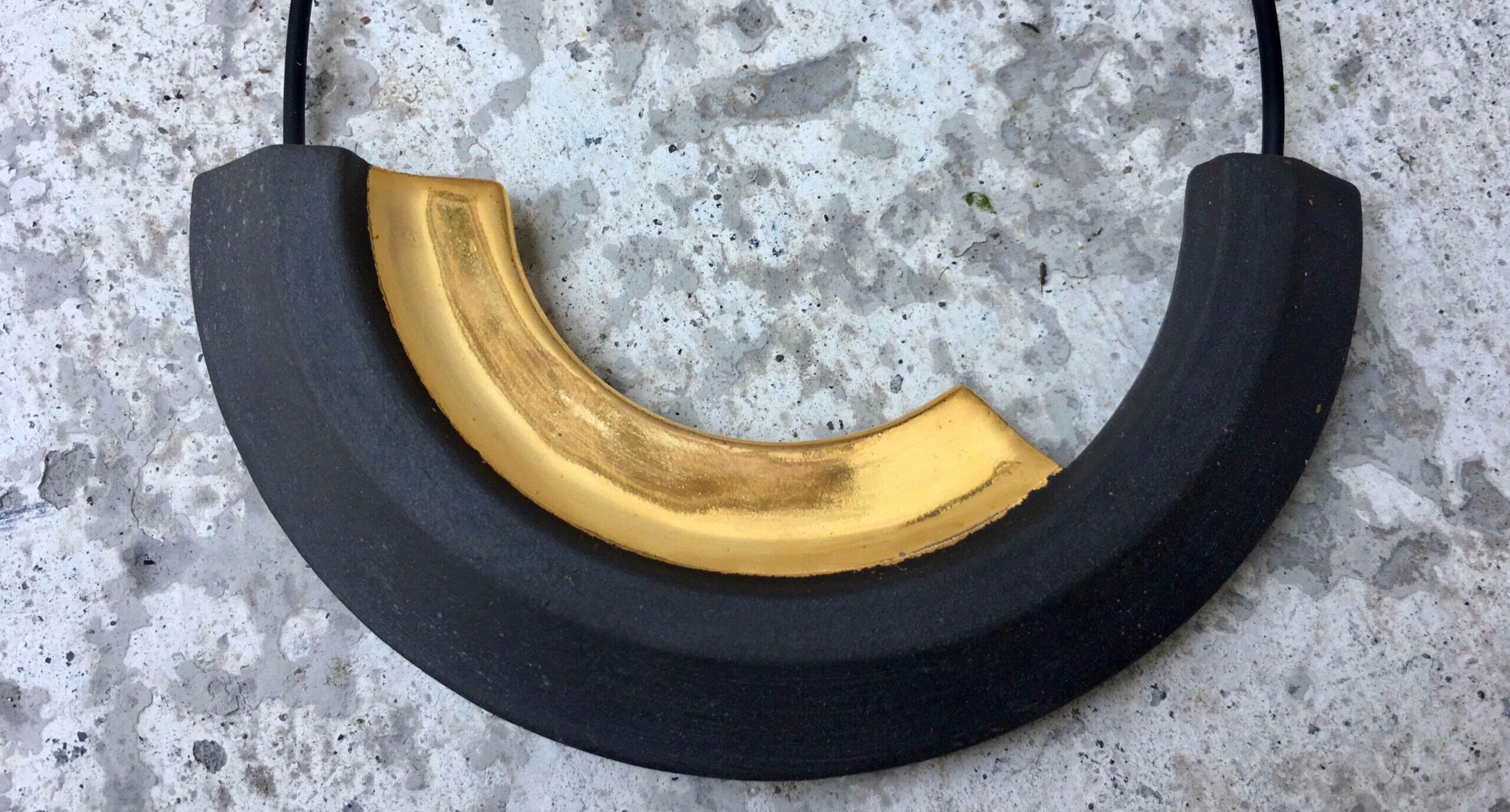 Hand Building / Clay Jewelry / Dikla Moskovitz