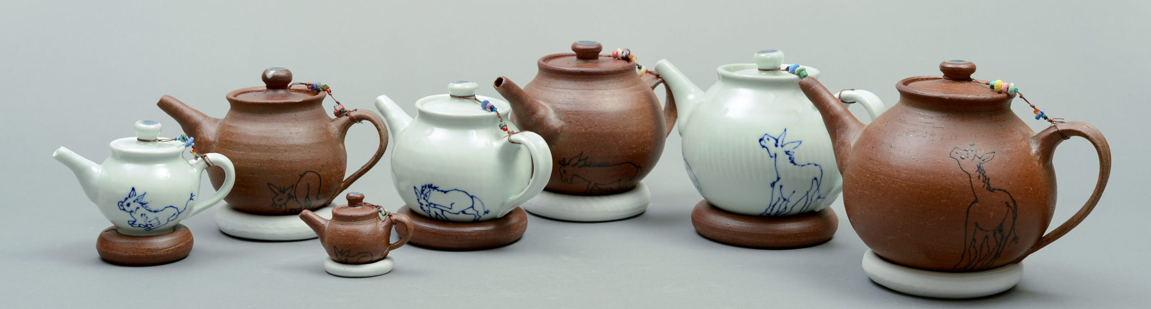 קדרות ממשיכים / קומקומים / אתי גורן